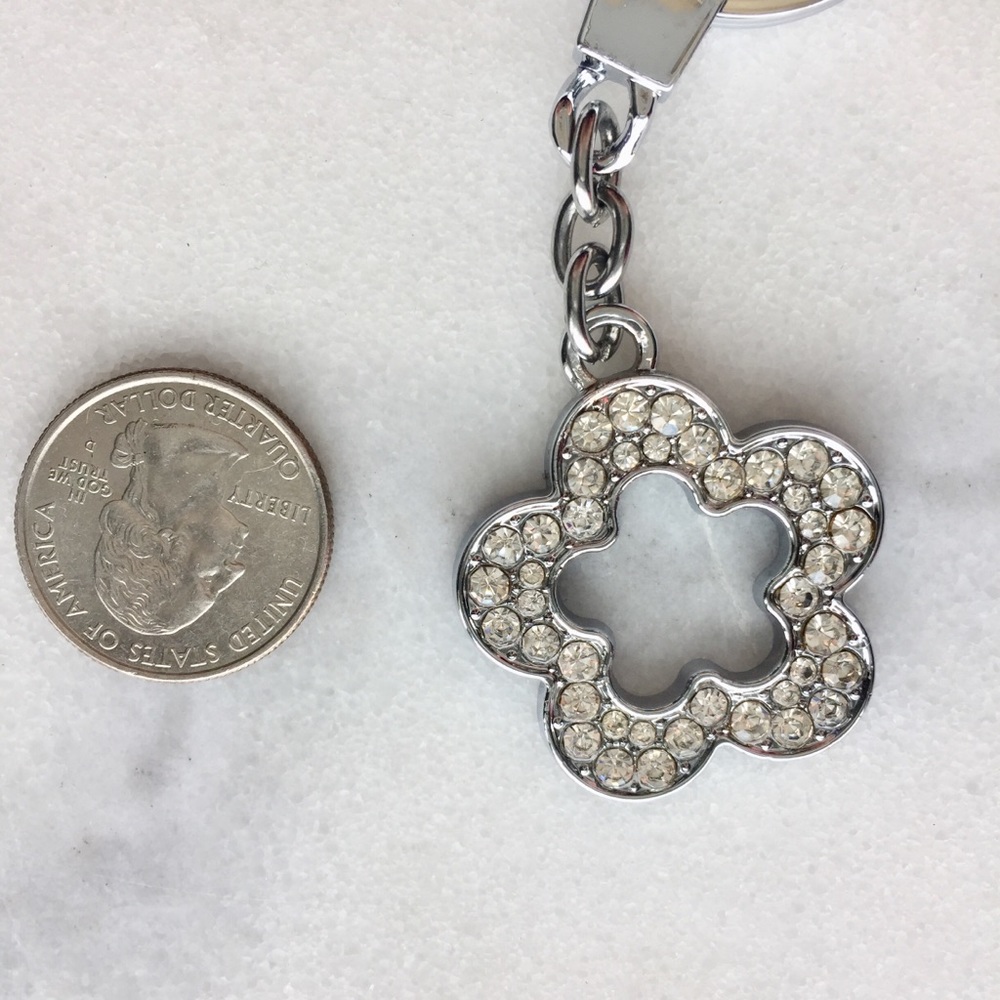 💎Silver Pave Rhinestone Flower Fob Keychain💎 - Picture 3 of 4